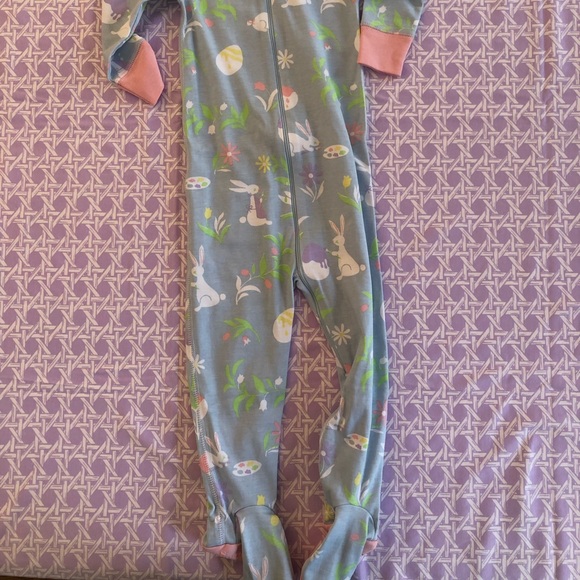 TBBC Easter pajamas 18/24m - Picture 2 of 2